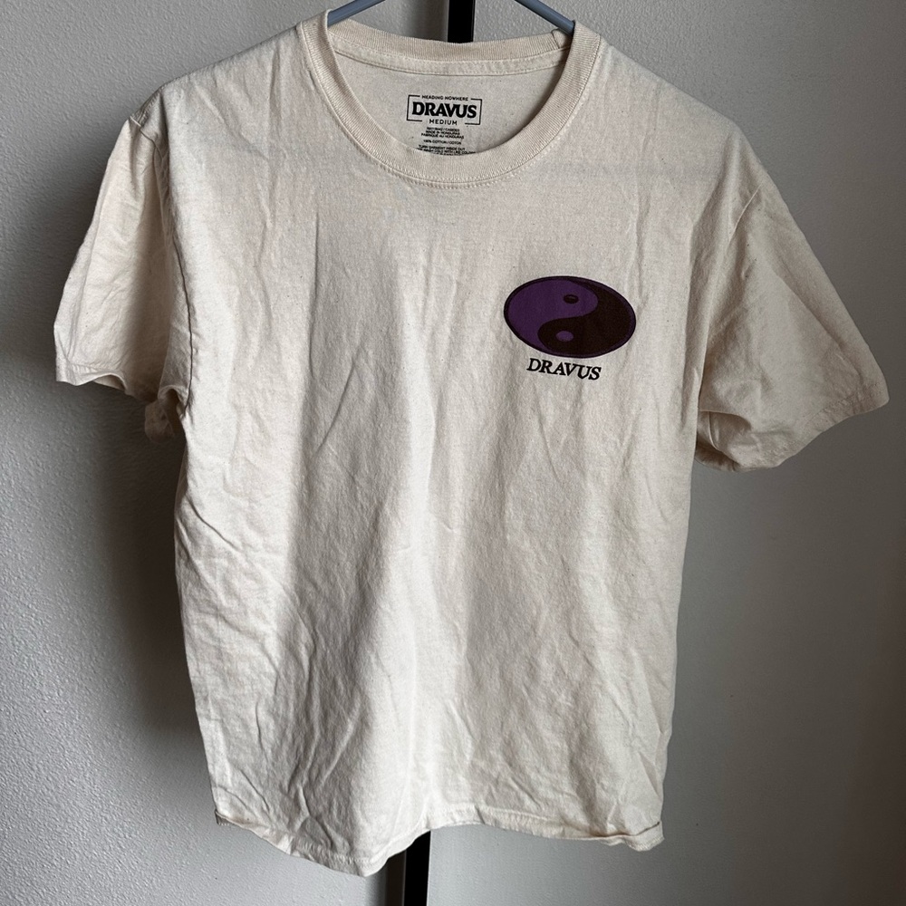 Dravus size medium shirt